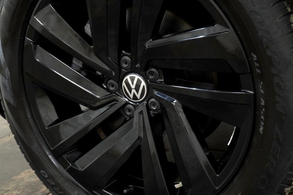 used 2022 Volkswagen Atlas Cross Sport car, priced at $29,789