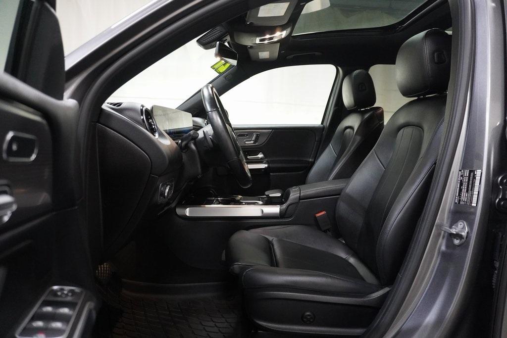used 2021 Mercedes-Benz GLB 250 car, priced at $26,180