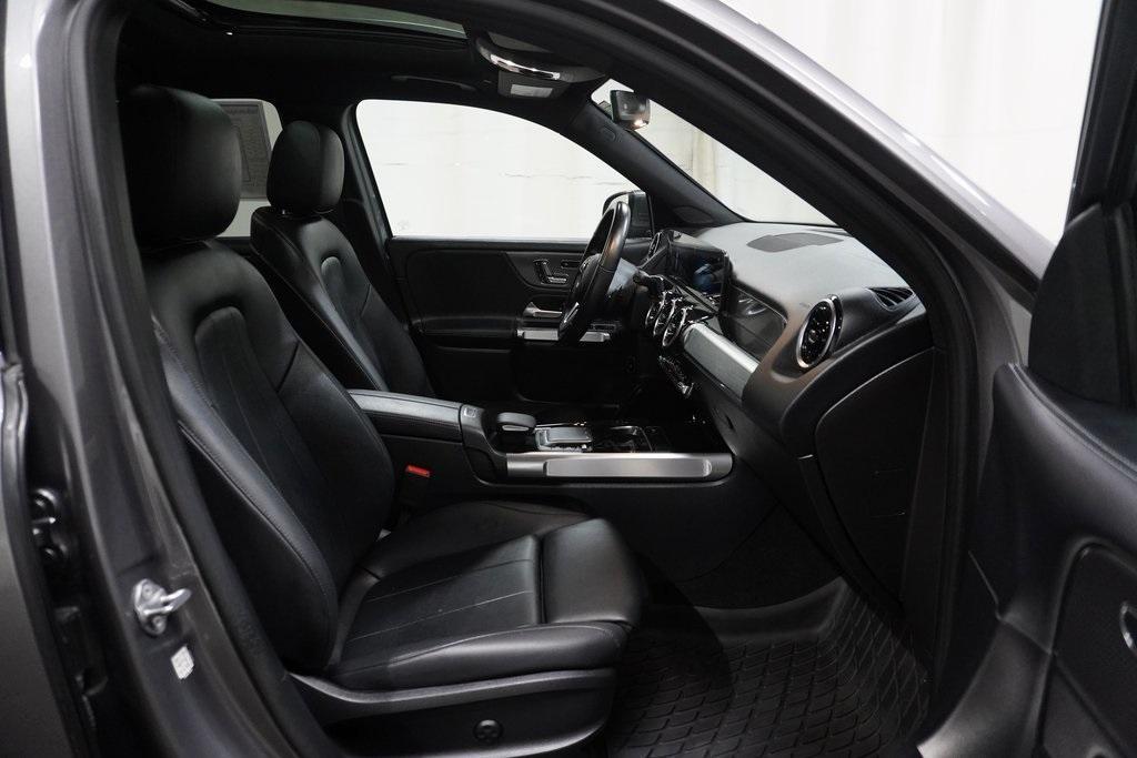 used 2021 Mercedes-Benz GLB 250 car, priced at $26,180