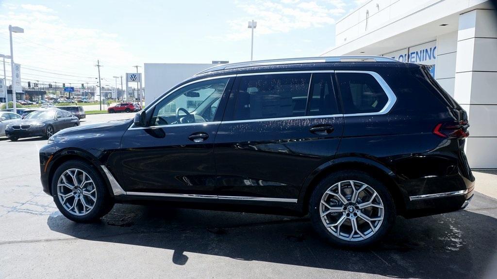 new 2025 BMW X7 car, priced at $90,205