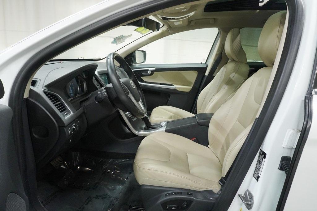 used 2016 Volvo XC60 car, priced at $14,844