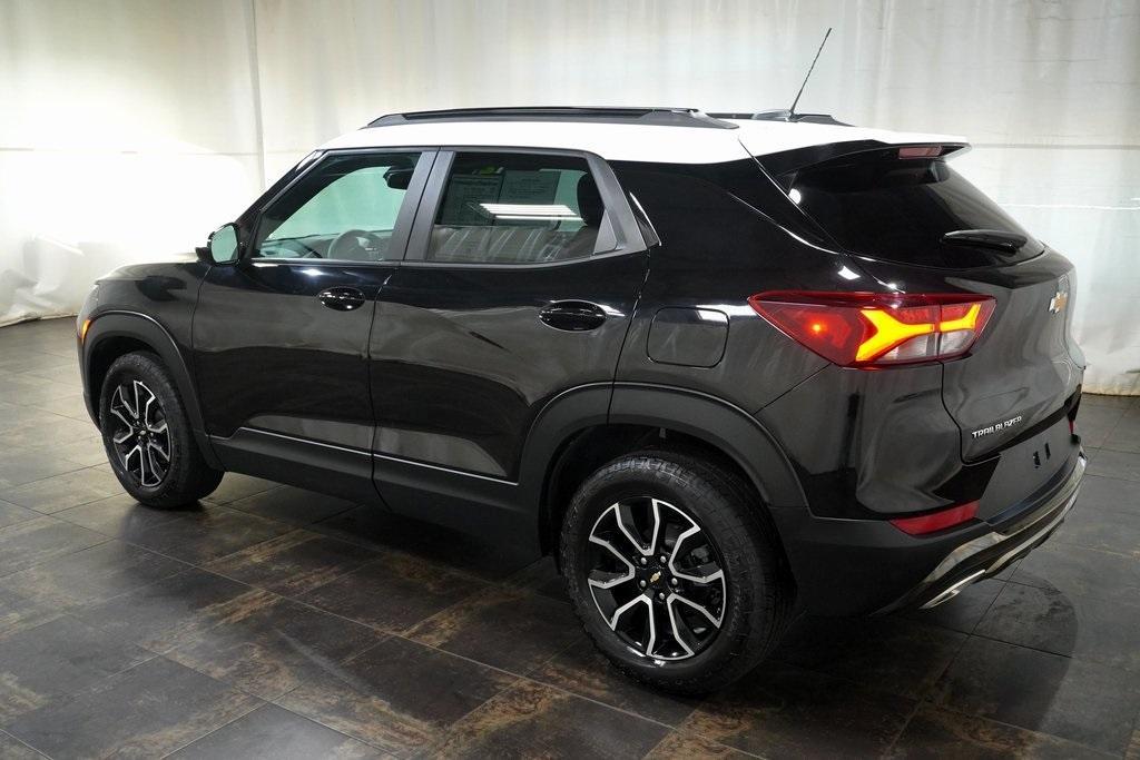 used 2023 Chevrolet TrailBlazer car, priced at $23,781