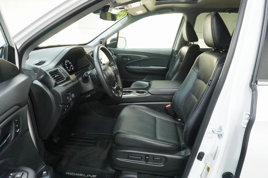 used 2025 Honda Ridgeline car, priced at $38,158