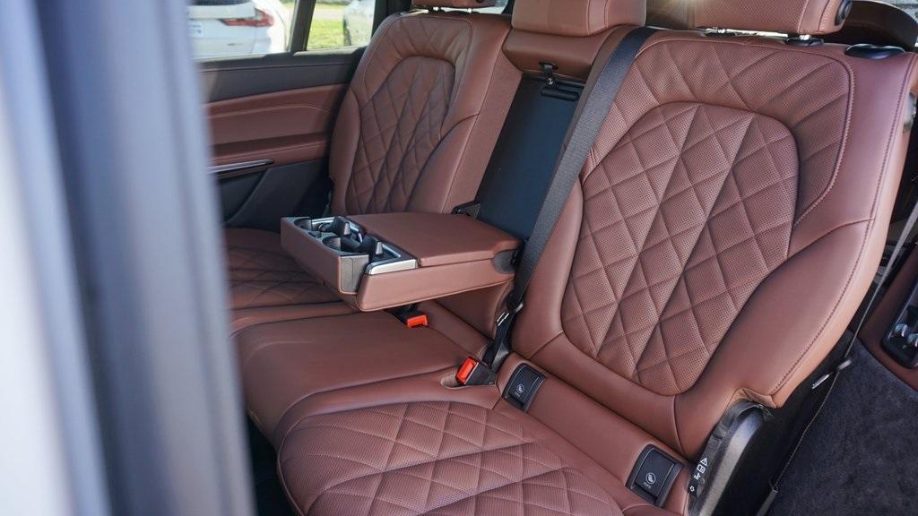 new 2026 BMW X7 car, priced at $99,235