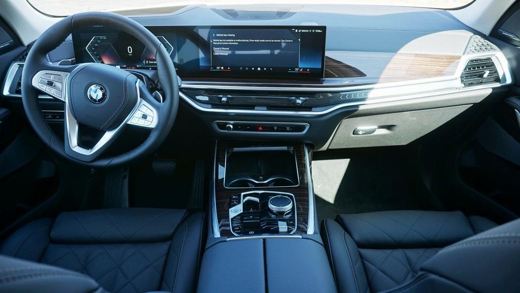 new 2026 BMW X7 car, priced at $94,385