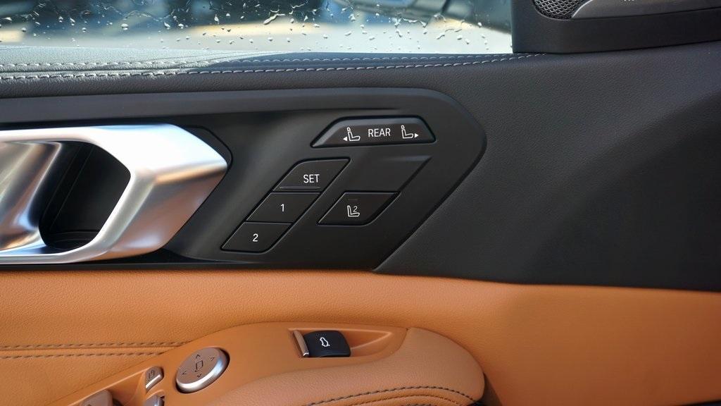 new 2026 BMW X7 car, priced at $91,465