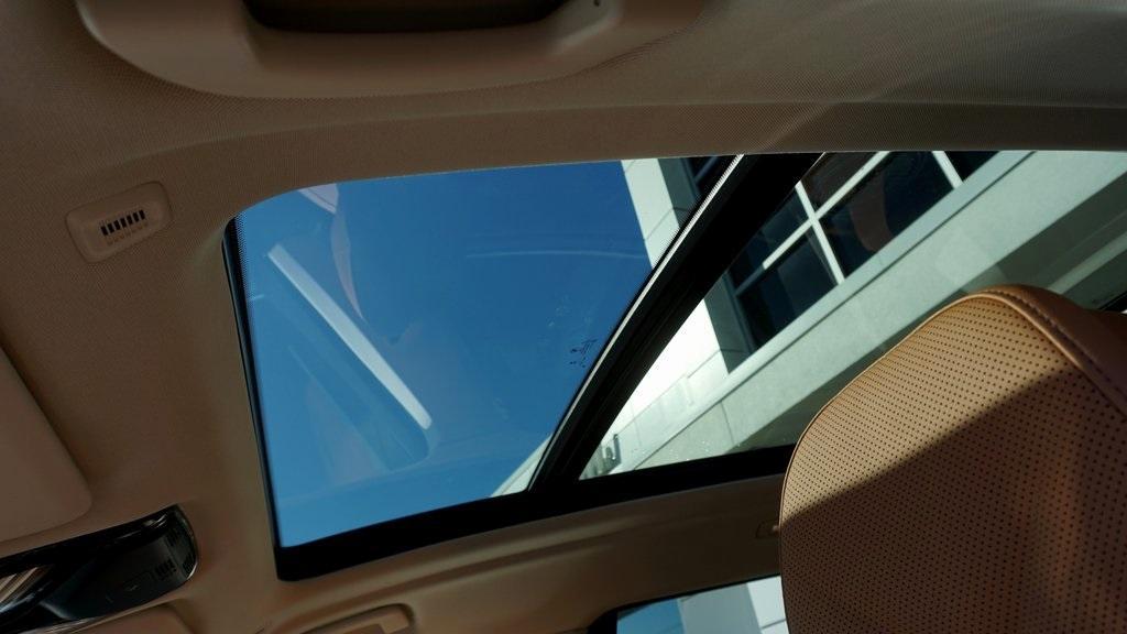 new 2026 BMW X7 car, priced at $91,465