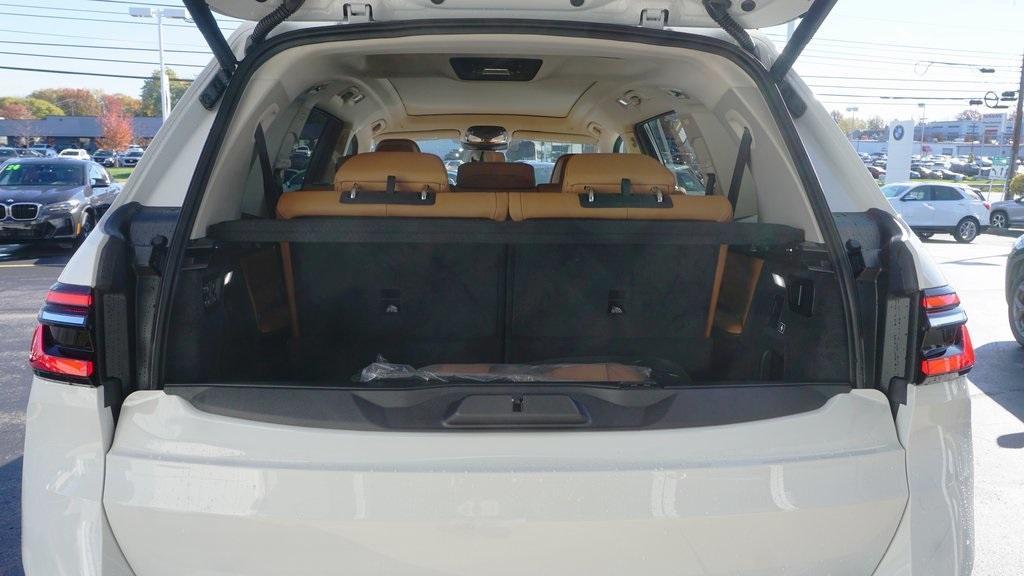 new 2026 BMW X7 car, priced at $91,465