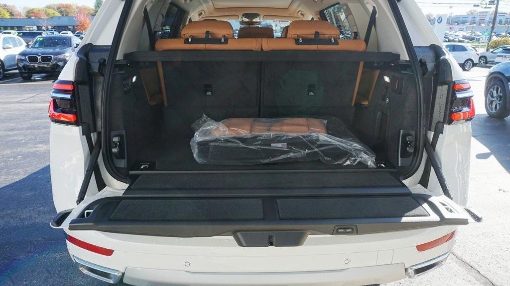 new 2026 BMW X7 car, priced at $91,465
