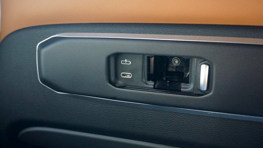 new 2026 BMW X7 car, priced at $104,135