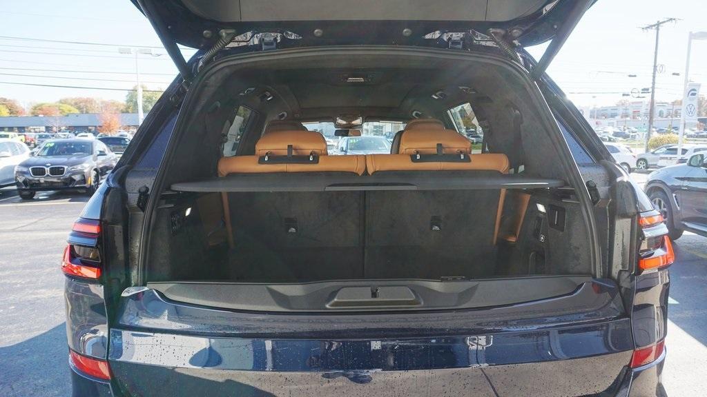 new 2026 BMW X7 car, priced at $104,135