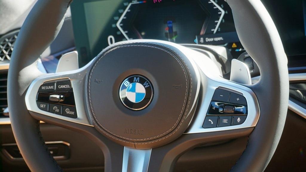 new 2026 BMW X7 car, priced at $104,135
