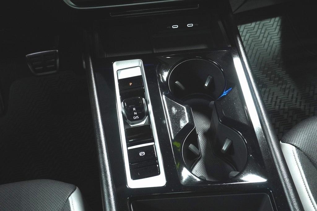 used 2024 Volkswagen Atlas car, priced at $44,720