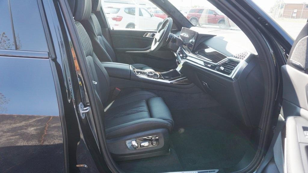 new 2026 BMW X7 car, priced at $119,835