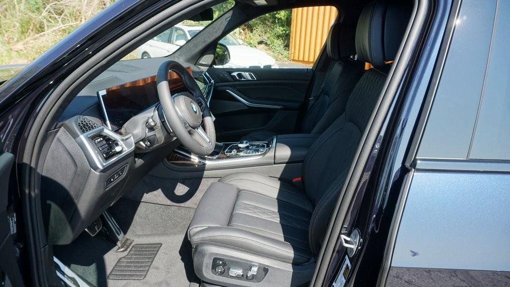 new 2026 BMW X7 car, priced at $119,835
