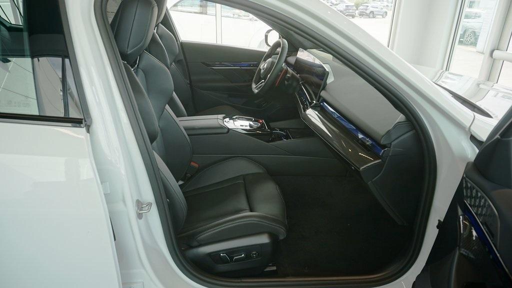 new 2026 BMW M5 car, priced at $132,665