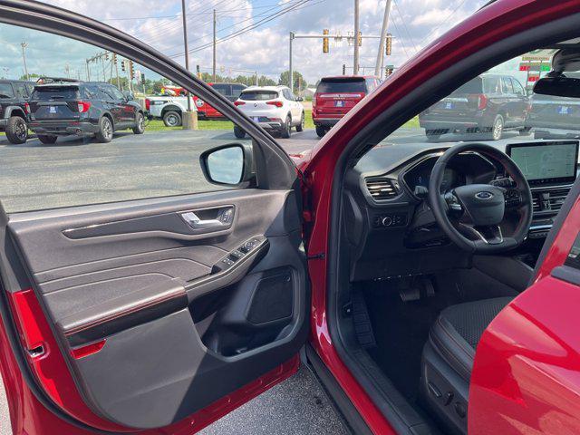 new 2025 Ford Escape car, priced at $30,923