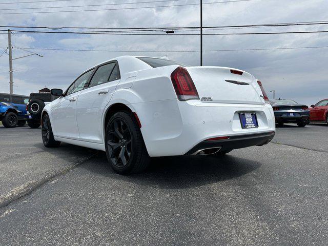 used 2022 Chrysler 300 car, priced at $29,994