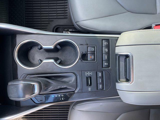 used 2020 Toyota Highlander car, priced at $26,494