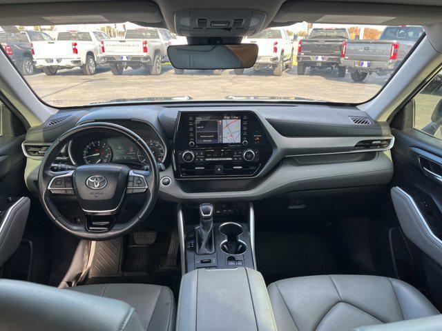 used 2020 Toyota Highlander car, priced at $26,494