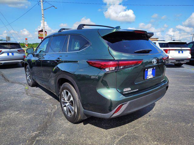 used 2023 Toyota Highlander car, priced at $37,895