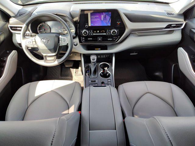 used 2023 Toyota Highlander car, priced at $37,895