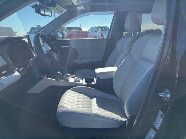 used 2024 Mitsubishi Outlander car, priced at $35,887