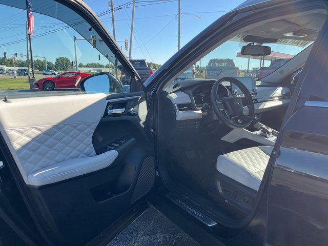 used 2024 Mitsubishi Outlander car, priced at $35,887