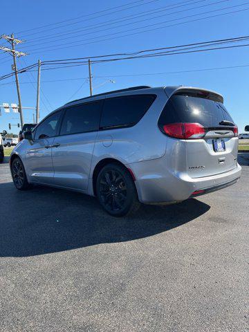 used 2018 Chrysler Pacifica car, priced at $15,595