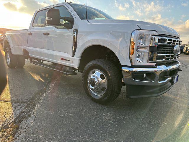 new 2024 Ford F-350 car, priced at $65,993