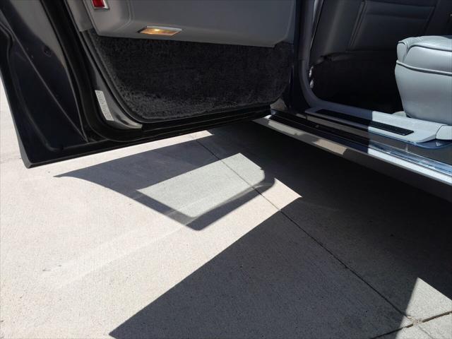 used 1990 Cadillac Fleetwood car, priced at $12,995