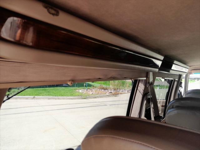 used 2001 Ford E150 car, priced at $13,995