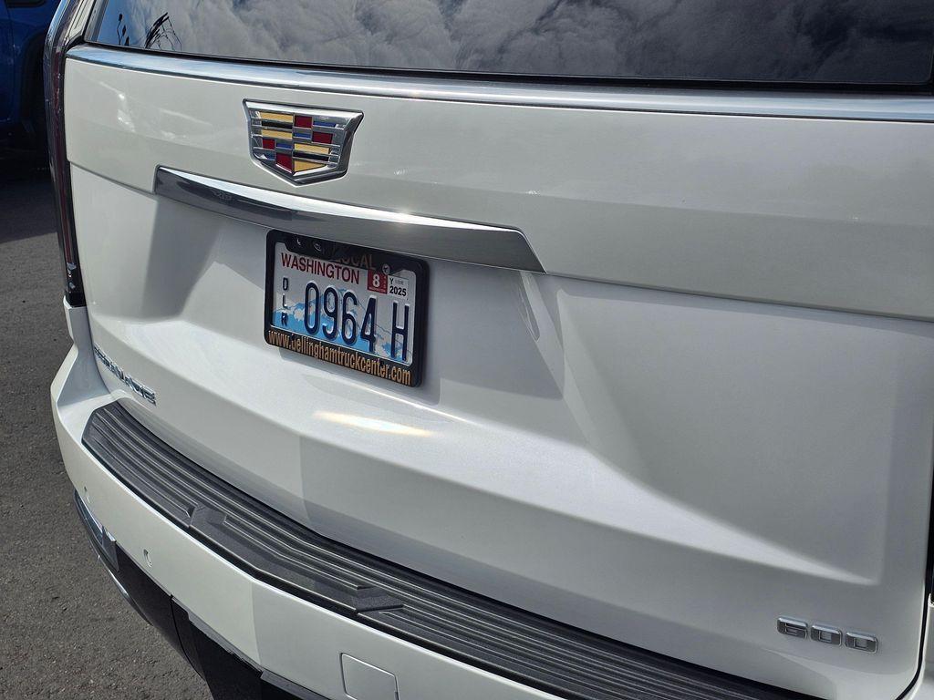 used 2025 Cadillac Escalade ESV car, priced at $104,850