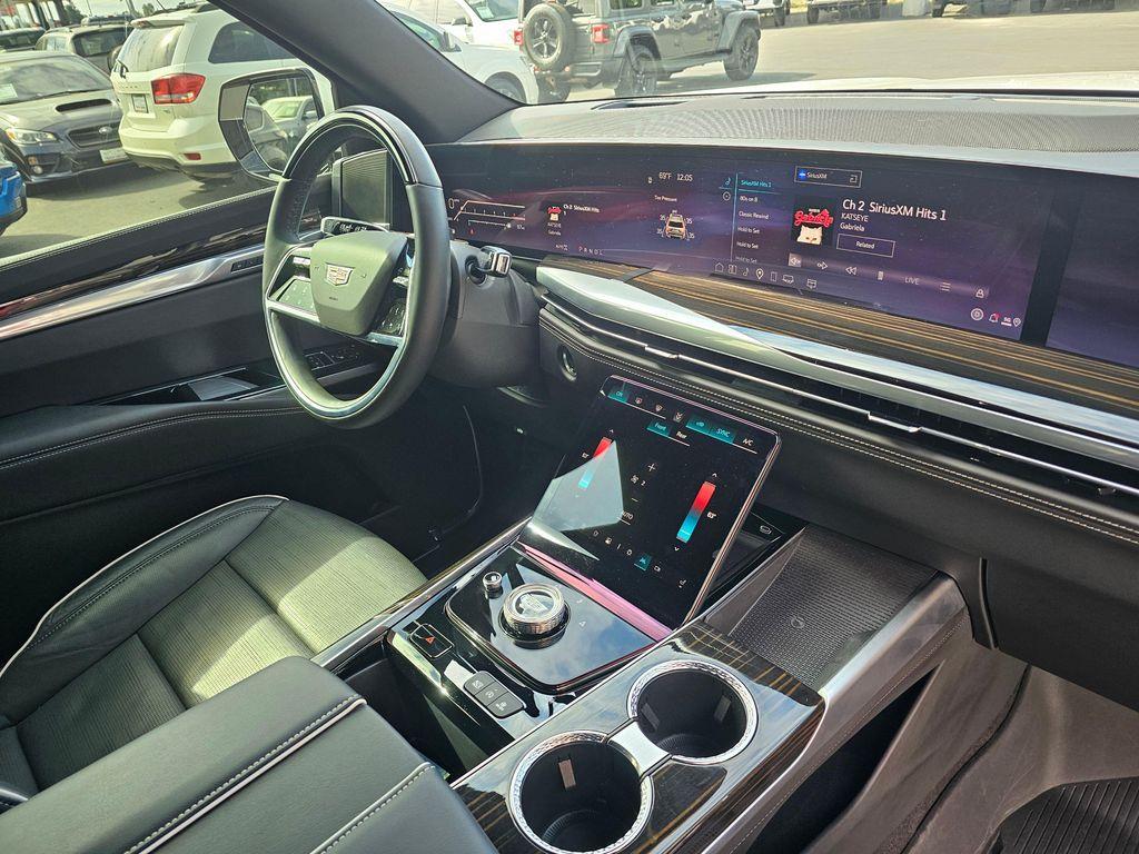 used 2025 Cadillac Escalade ESV car, priced at $104,850