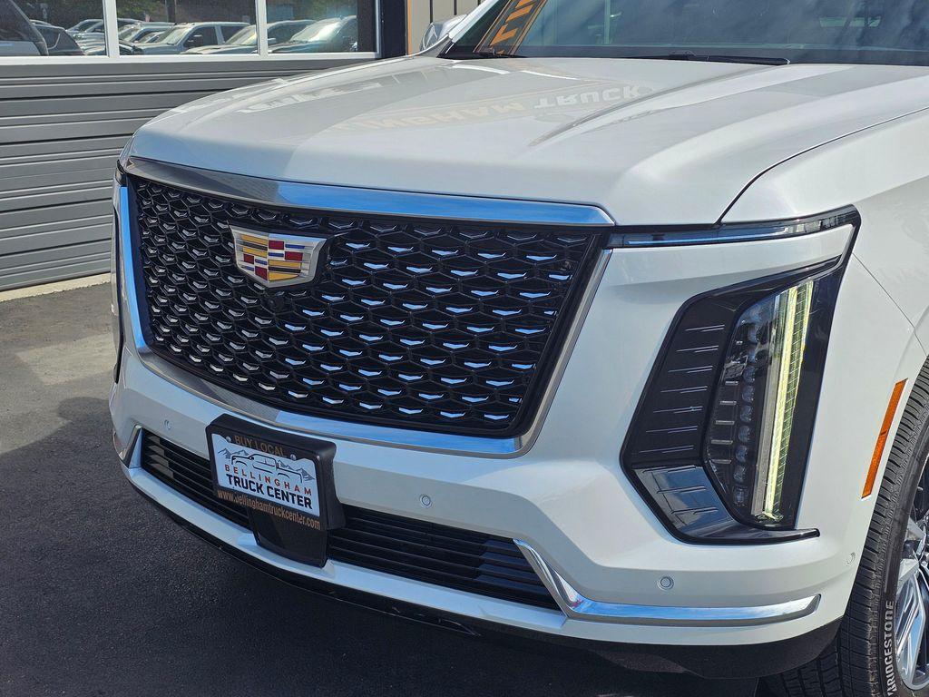 used 2025 Cadillac Escalade ESV car, priced at $104,850