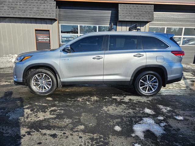 used 2019 Toyota Highlander Hybrid car, priced at $29,850