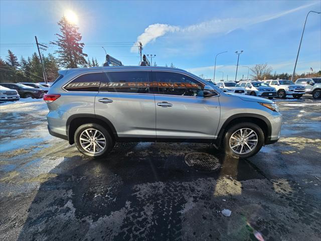 used 2019 Toyota Highlander Hybrid car, priced at $29,850