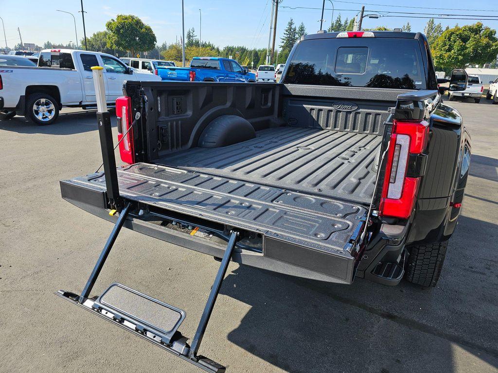 used 2025 Ford F-450 car