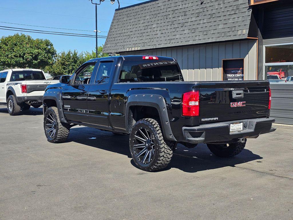 used 2018 GMC Sierra 1500 car, priced at $27,850