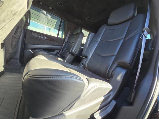 used 2015 Cadillac Escalade car, priced at $34,850