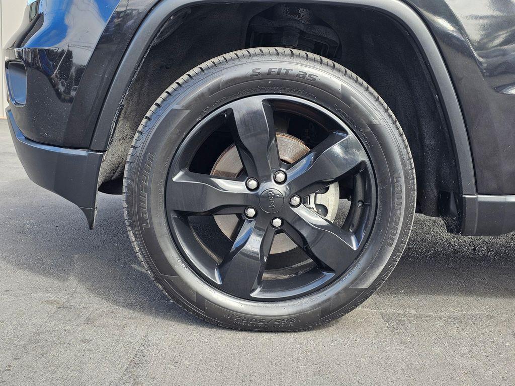 used 2011 Jeep Grand Cherokee car, priced at $9,850