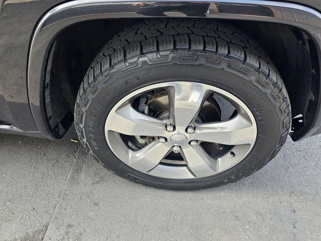 used 2015 Jeep Grand Cherokee car, priced at $17,850