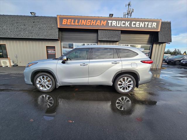 used 2021 Toyota Highlander car, priced at $32,850