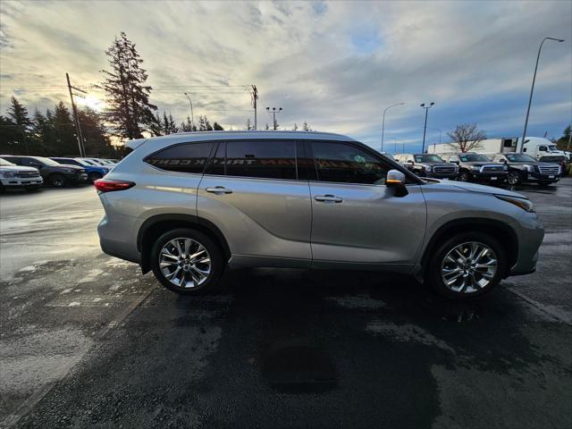 used 2021 Toyota Highlander car, priced at $32,850