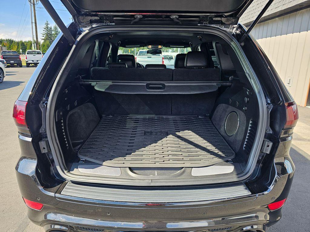 used 2015 Jeep Grand Cherokee car, priced at $27,850