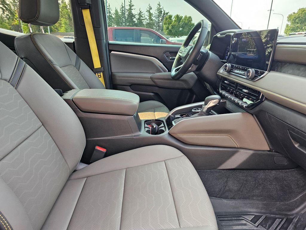 used 2024 Chevrolet Colorado car