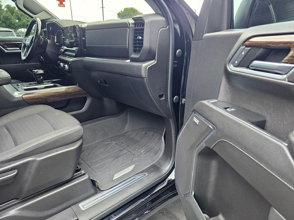 used 2022 GMC Sierra 1500 car, priced at $44,850