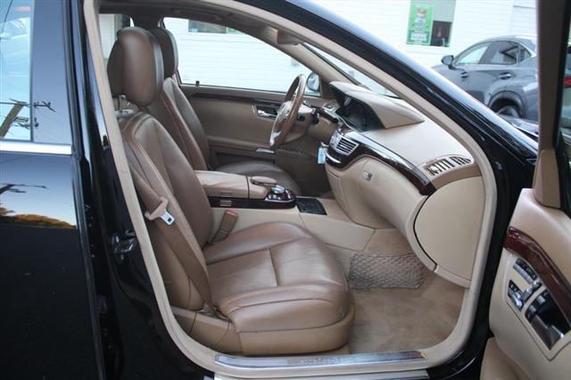 used 2007 Mercedes-Benz S-Class car, priced at $9,495