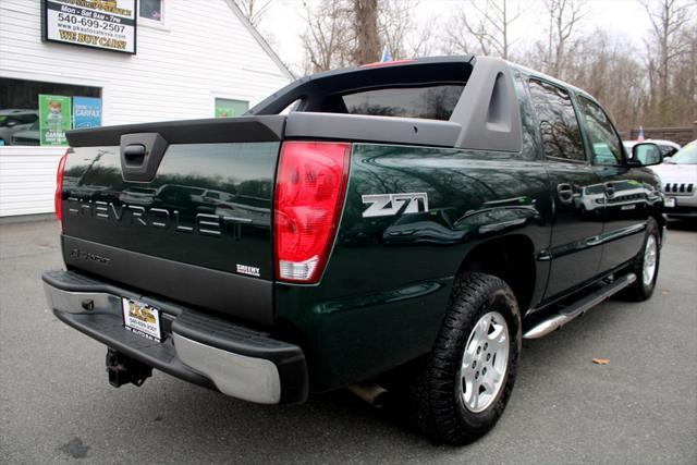 used 2004 Chevrolet Avalanche car, priced at $9,494