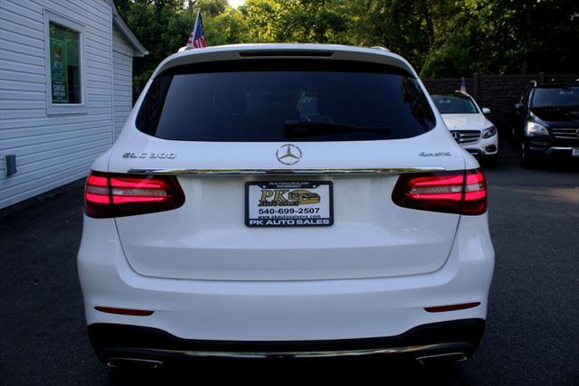 used 2019 Mercedes-Benz GLC 300 car, priced at $19,494